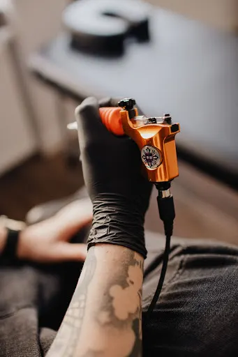 Srebrna Ćma Tattoo Studio